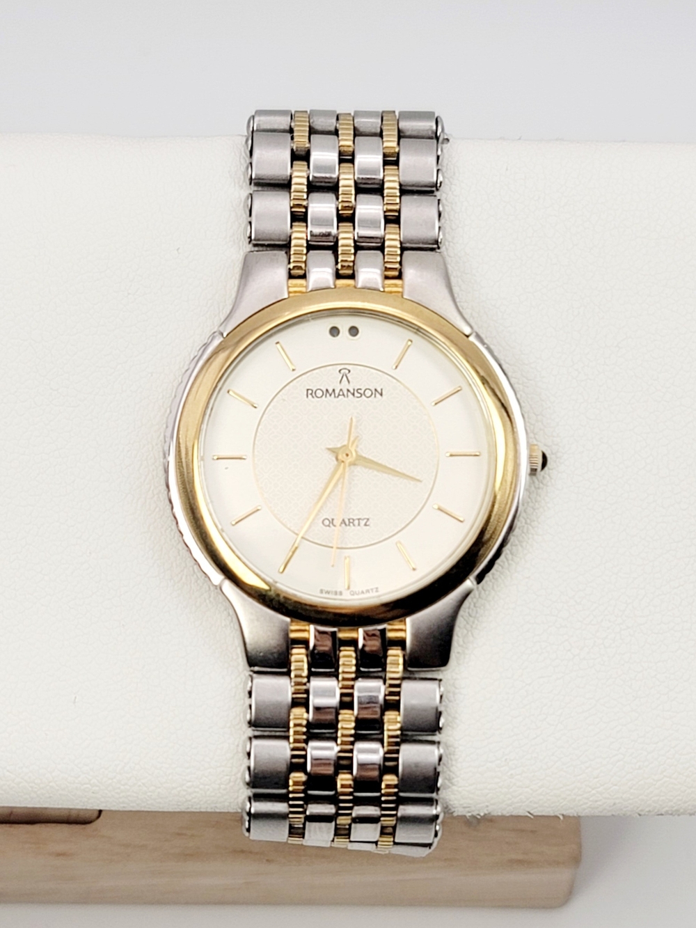 Vintage Romanson Swiss Quartz Unisex Watch Jesus Centered Unity